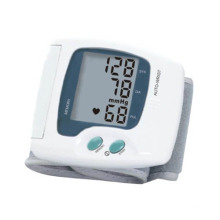 Monitor de presión arterial electrónico del hospital
